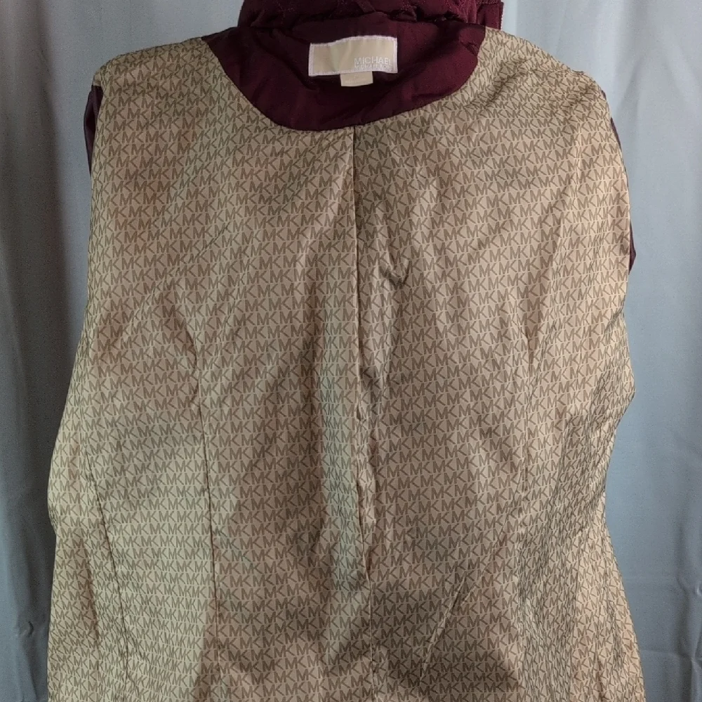 Michael Kors Maroon Puffer Jacket with Quilted Design‎